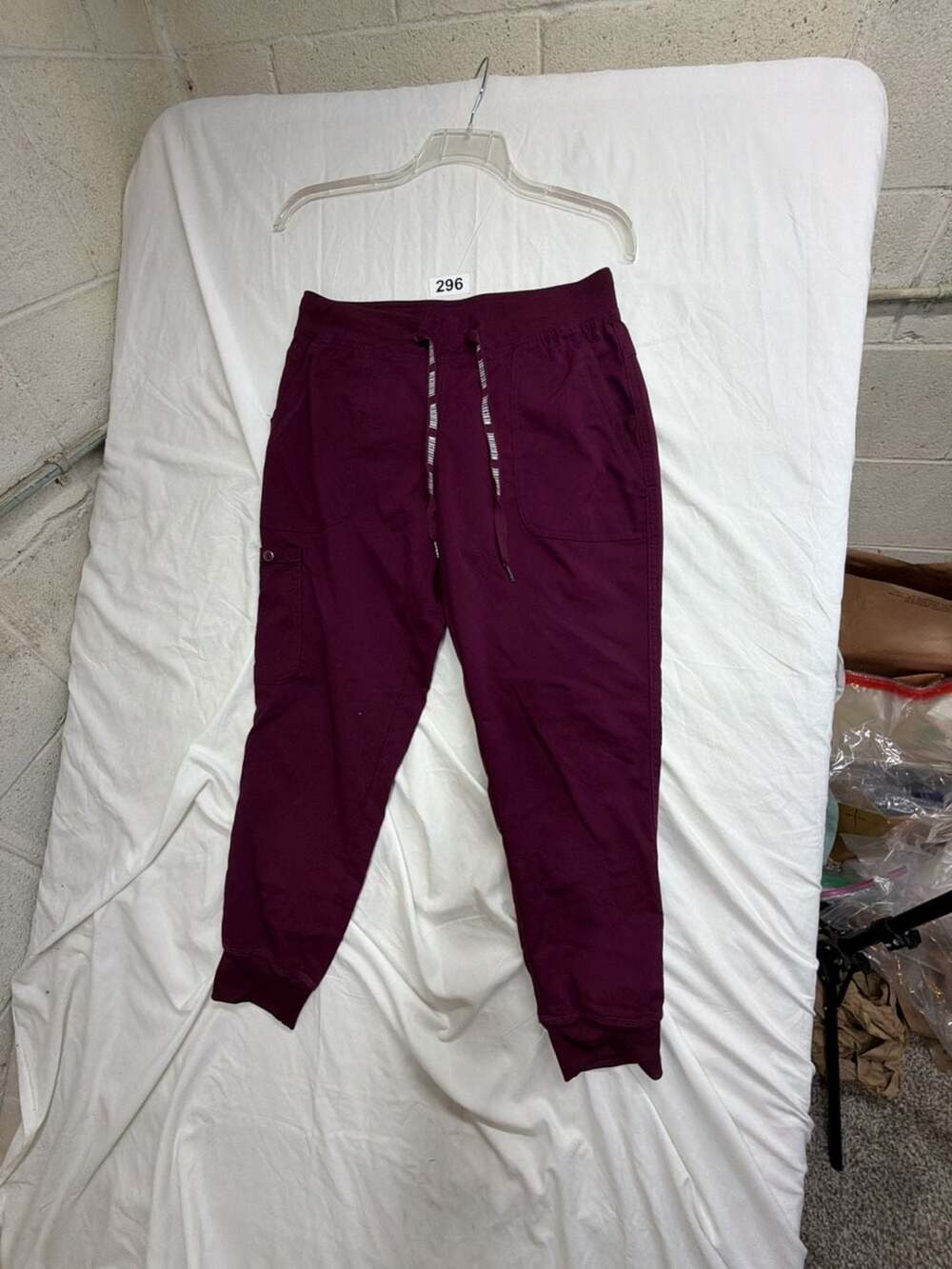 Med Couture Touch Women's Petite Jogger Scrub Pants Burgundy Size M